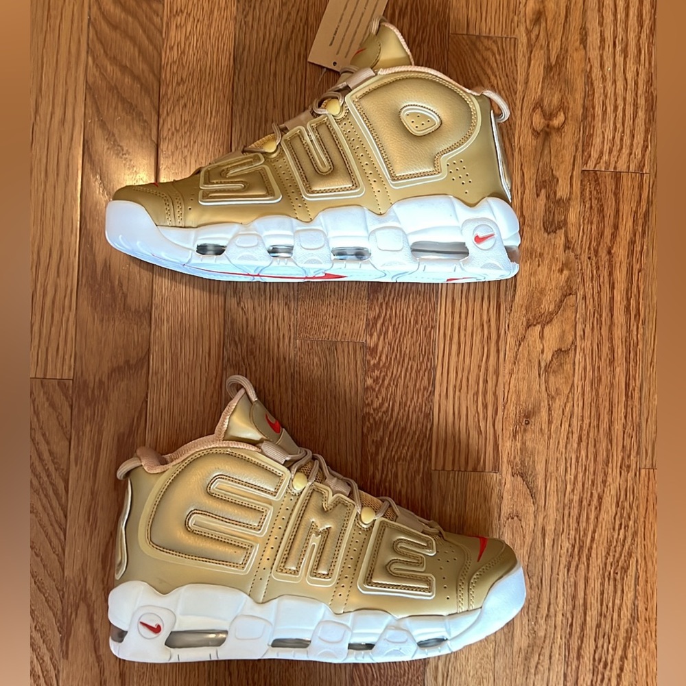 Supreme Nike Uptempo